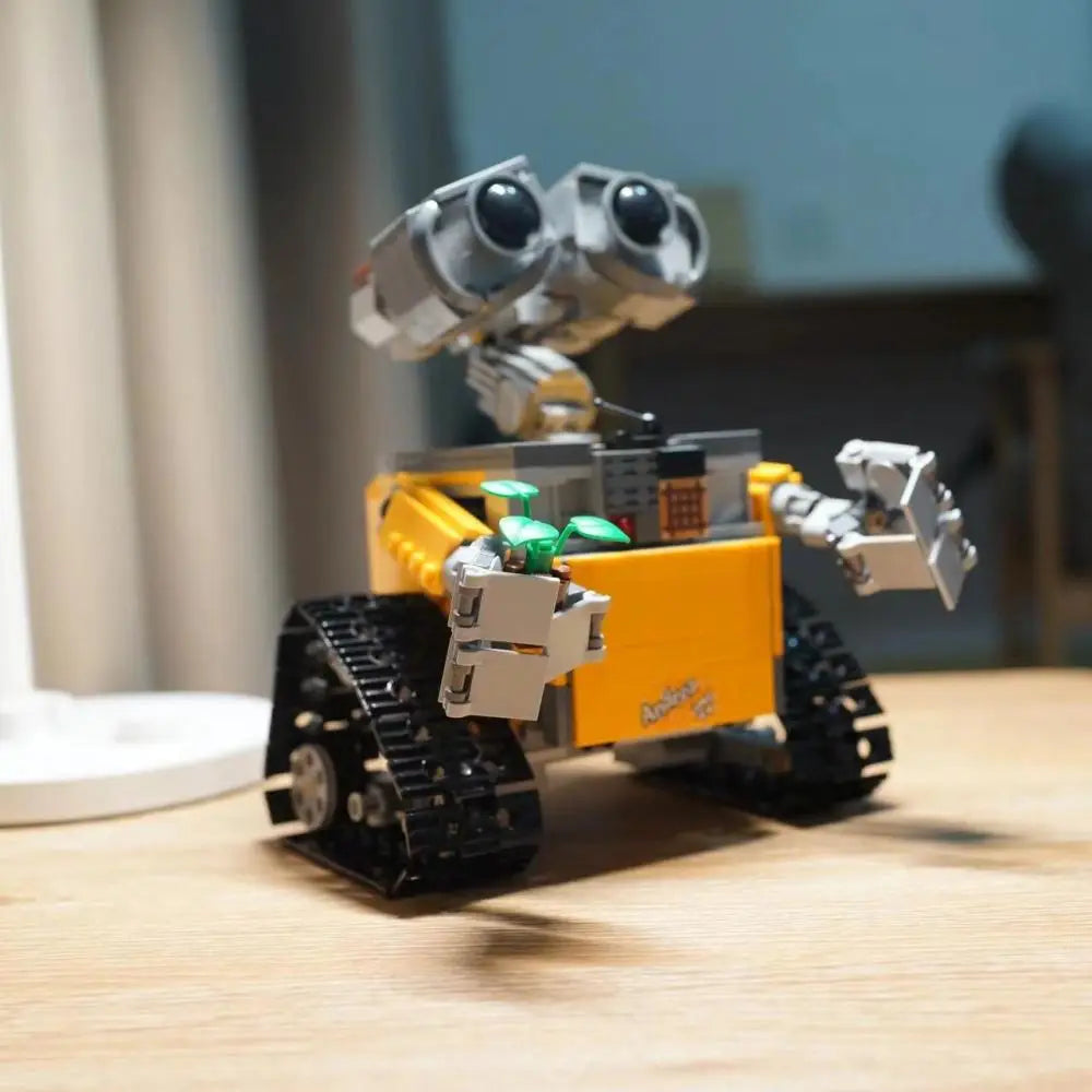 687pcs Robot Building Bricks DIY Model