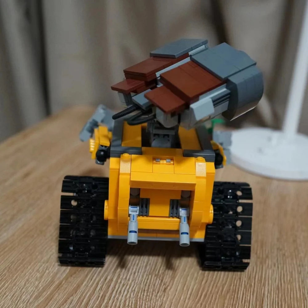 687pcs Robot Building Bricks DIY Model